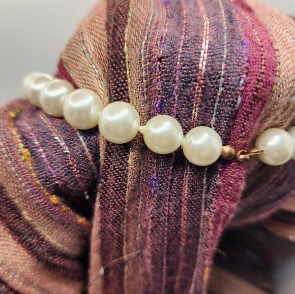 Natural south sea pearl necklace with 10k rose gold clasp. - Picture 9 of 10